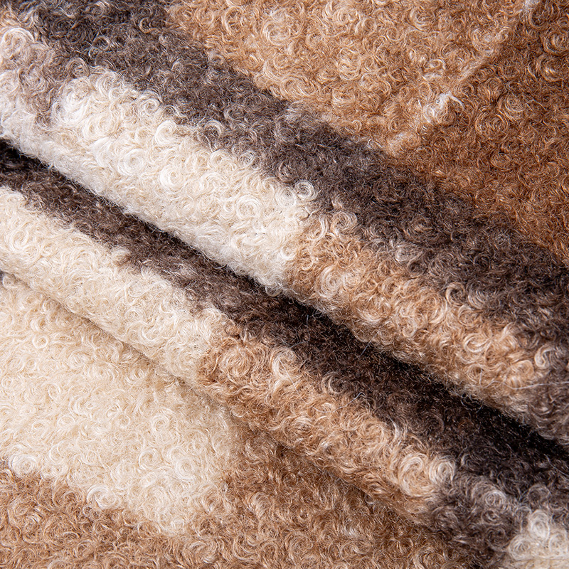 HOY serija šuplje naborane pređe u boji